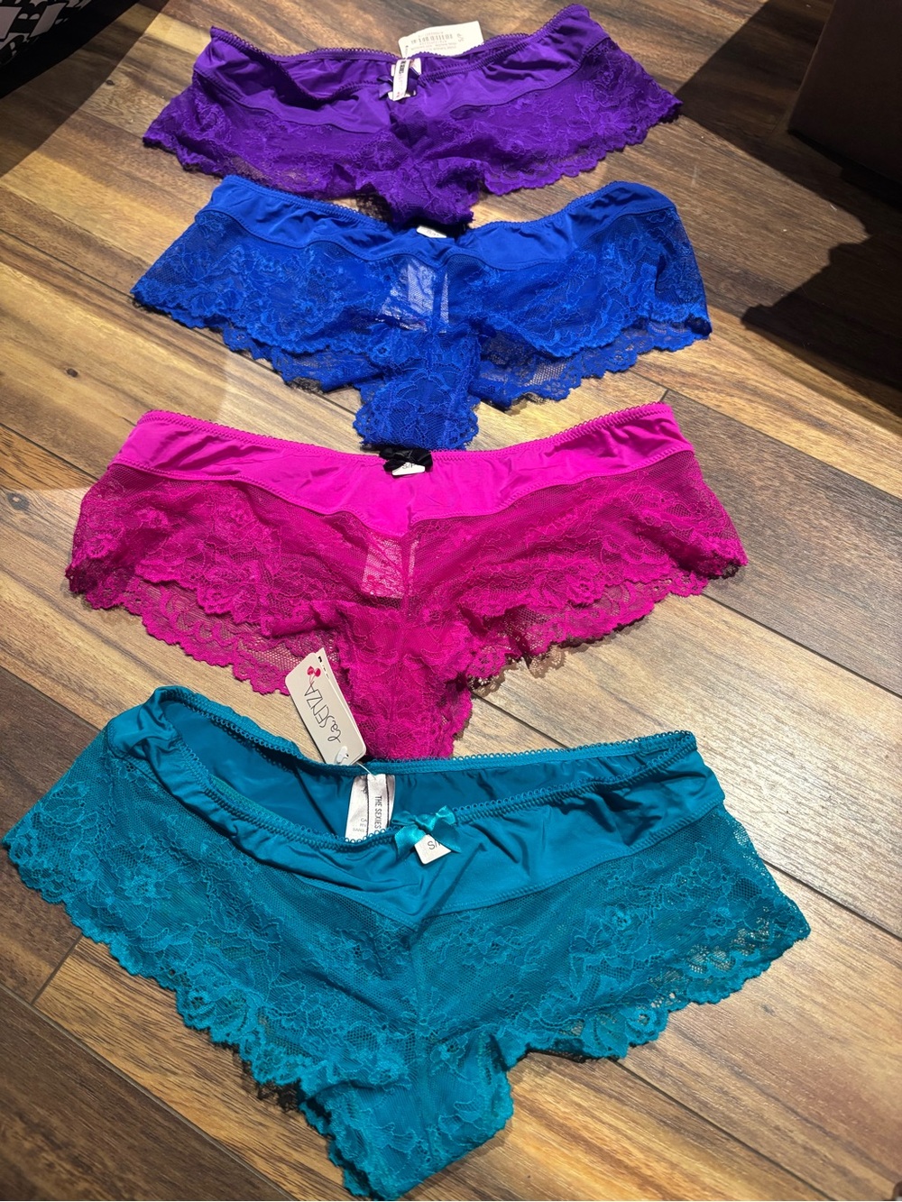 NWT bundle of size small